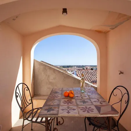 Hora Est * أروسييْ