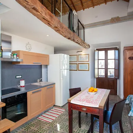 Hora Est Apartamento Orosei