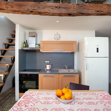 Apartment Hora Est