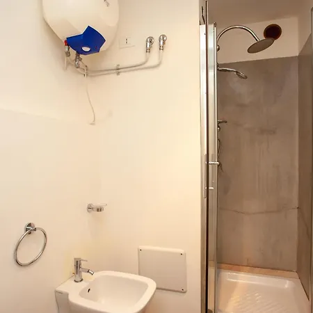 Hora Est Apartment *